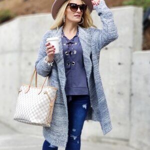 CASUAL DOLLZ Soft Cardigan - Blue